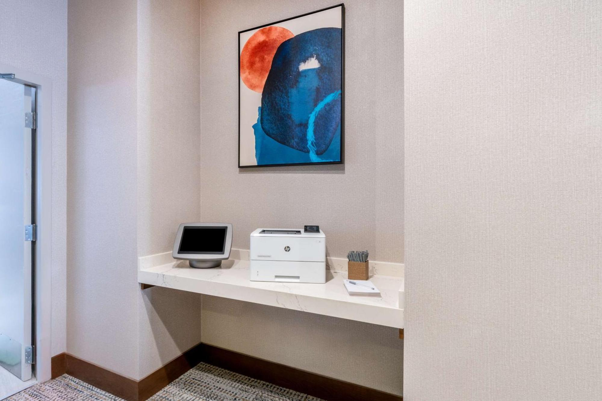 Hilton Garden Inn Albuquerque Uptown Экстерьер фото