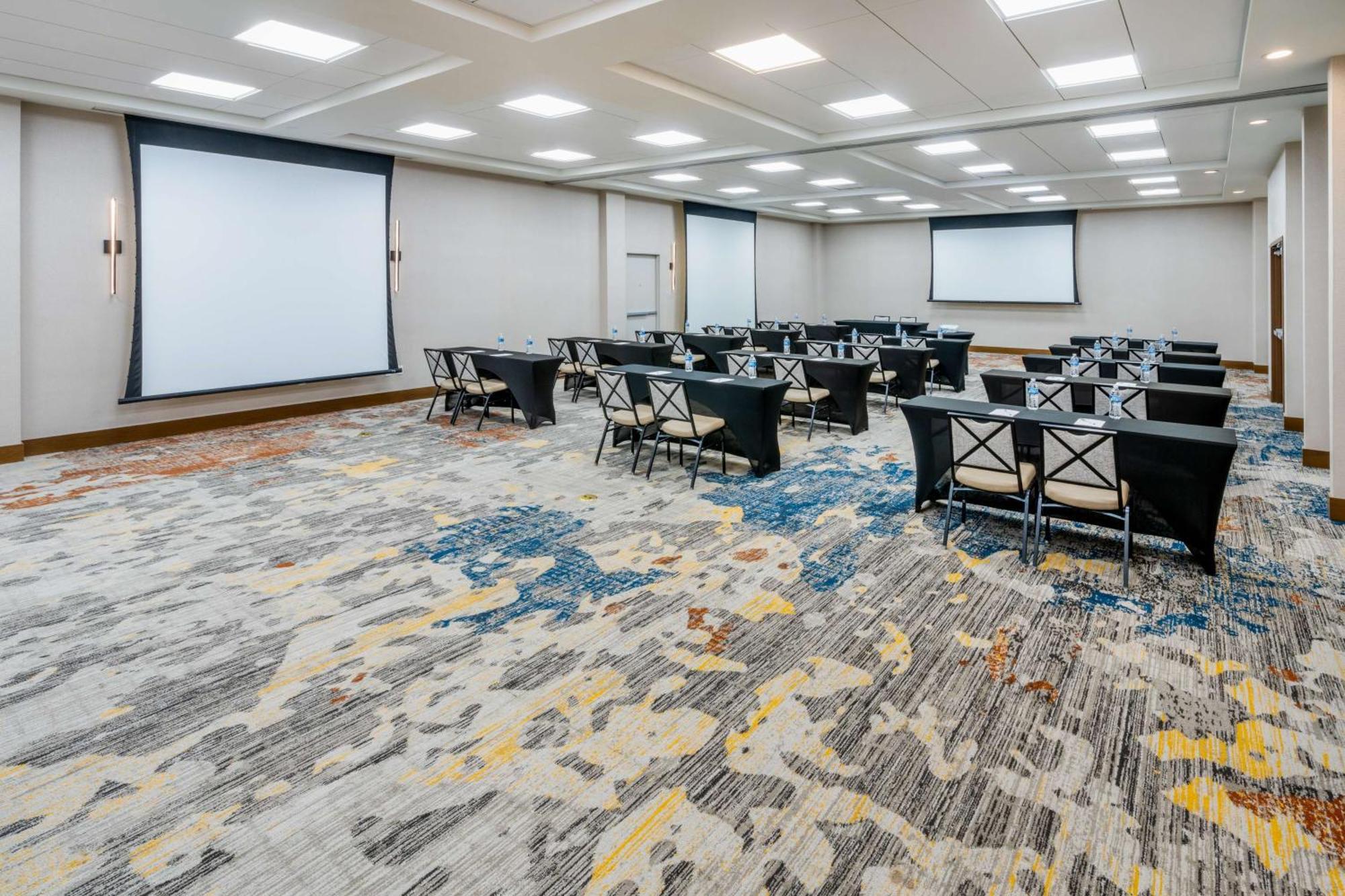 Hilton Garden Inn Albuquerque Uptown Экстерьер фото
