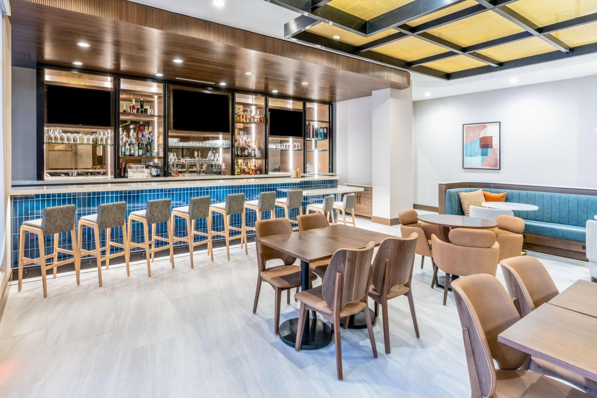 Hilton Garden Inn Albuquerque Uptown Экстерьер фото