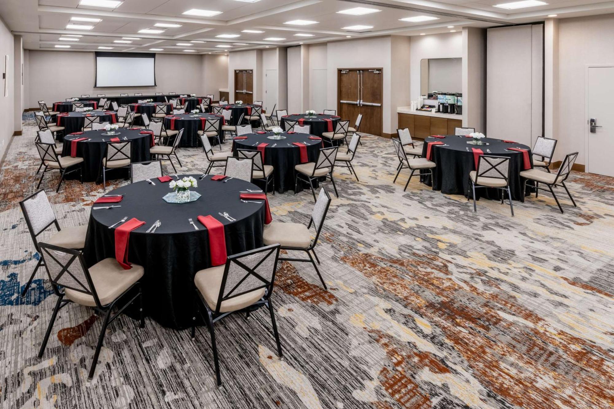 Hilton Garden Inn Albuquerque Uptown Экстерьер фото