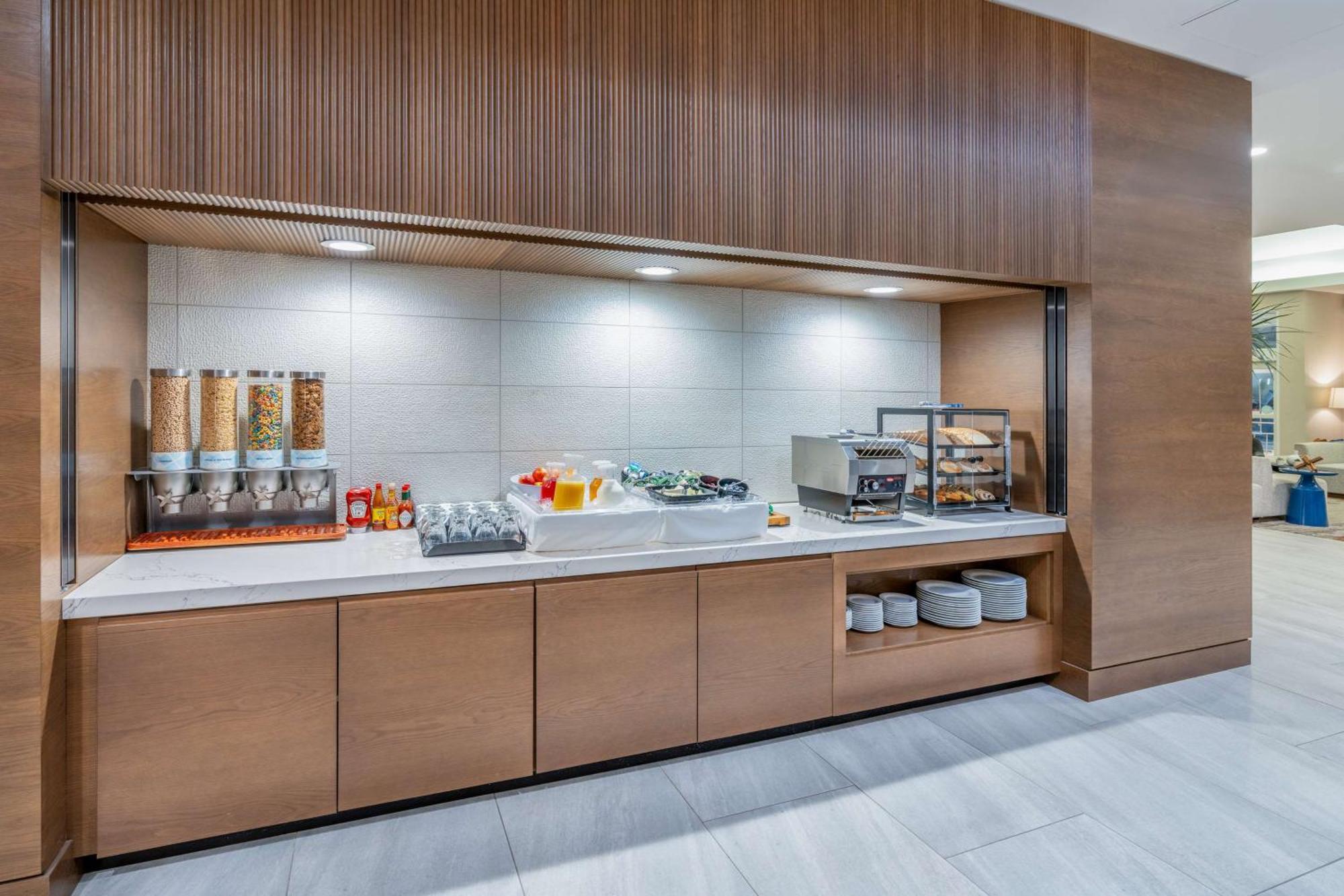 Hilton Garden Inn Albuquerque Uptown Экстерьер фото